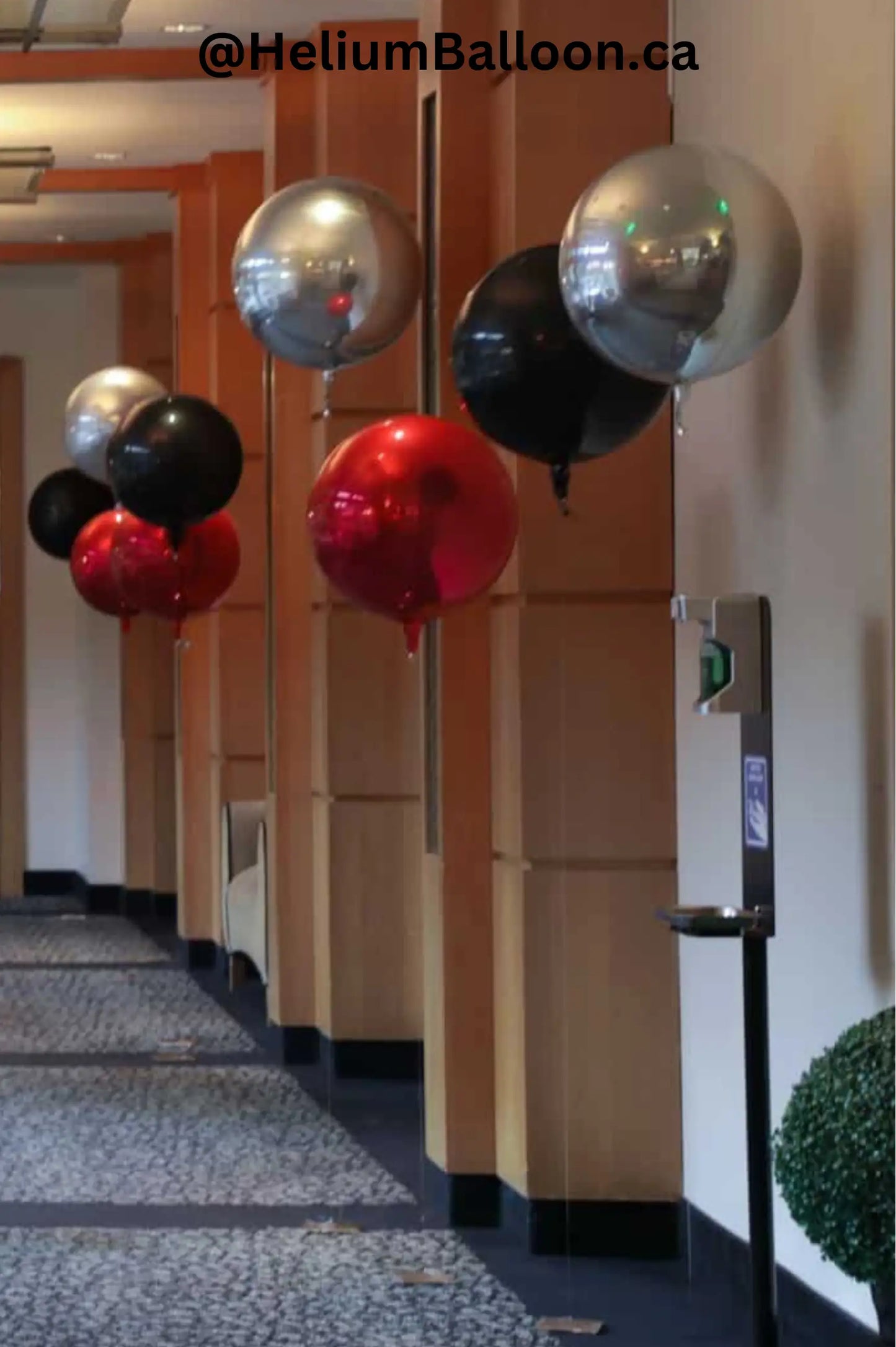  Analyzing image    Shiny-red-black-silver-Round-Foil-Balloon-floor-Decor
