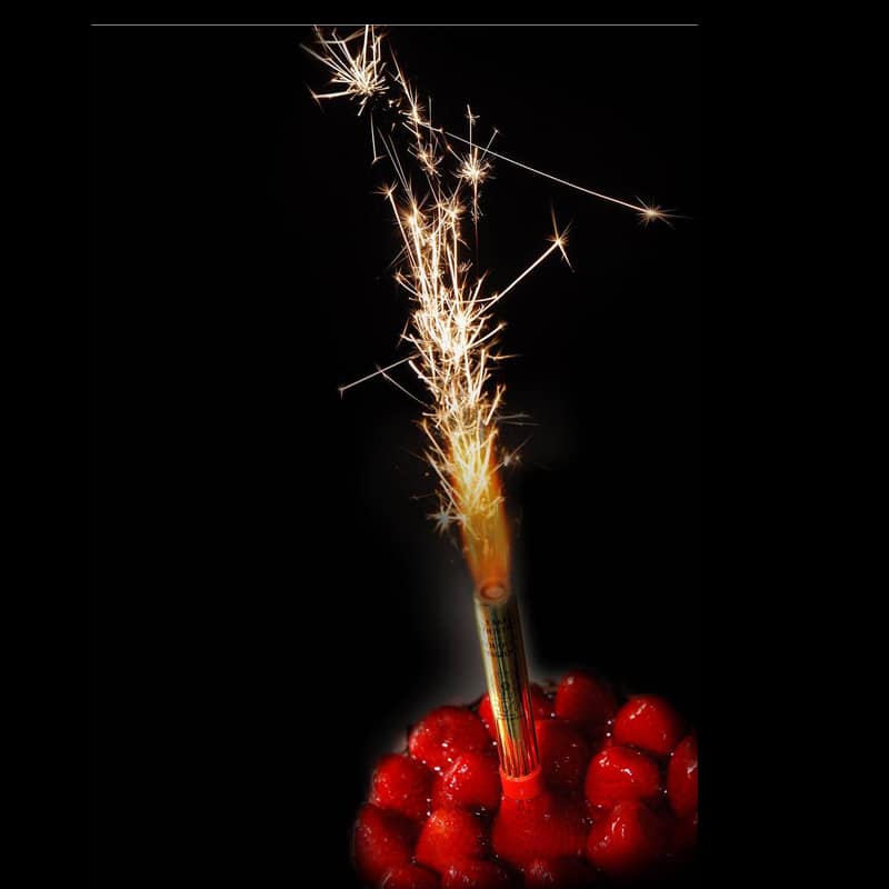 Cake Fountain (Get 4 Pieces For Only 10$)