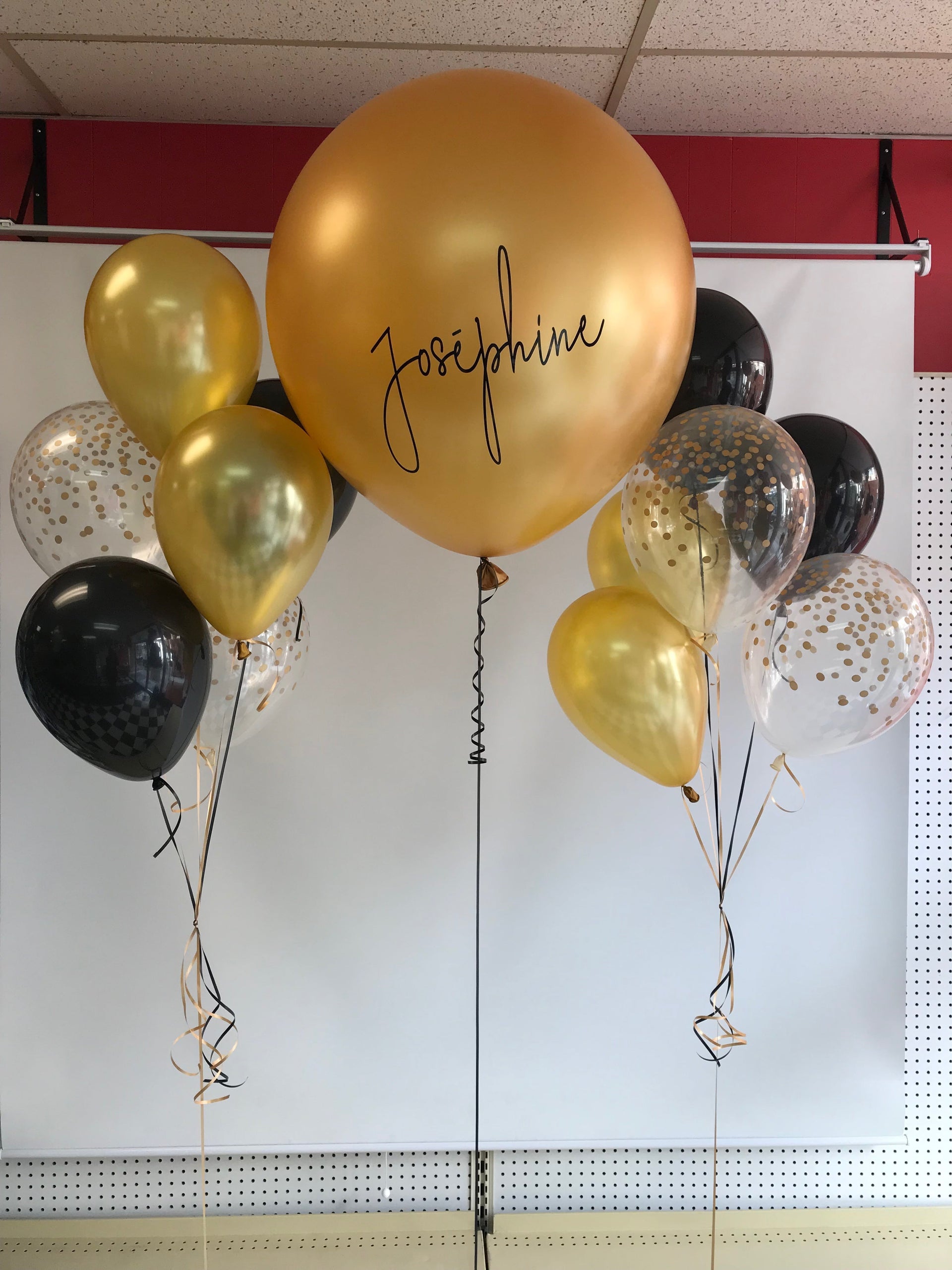Bouquet Ballons d’anniversaire avec confettis et chiffres - noir et or